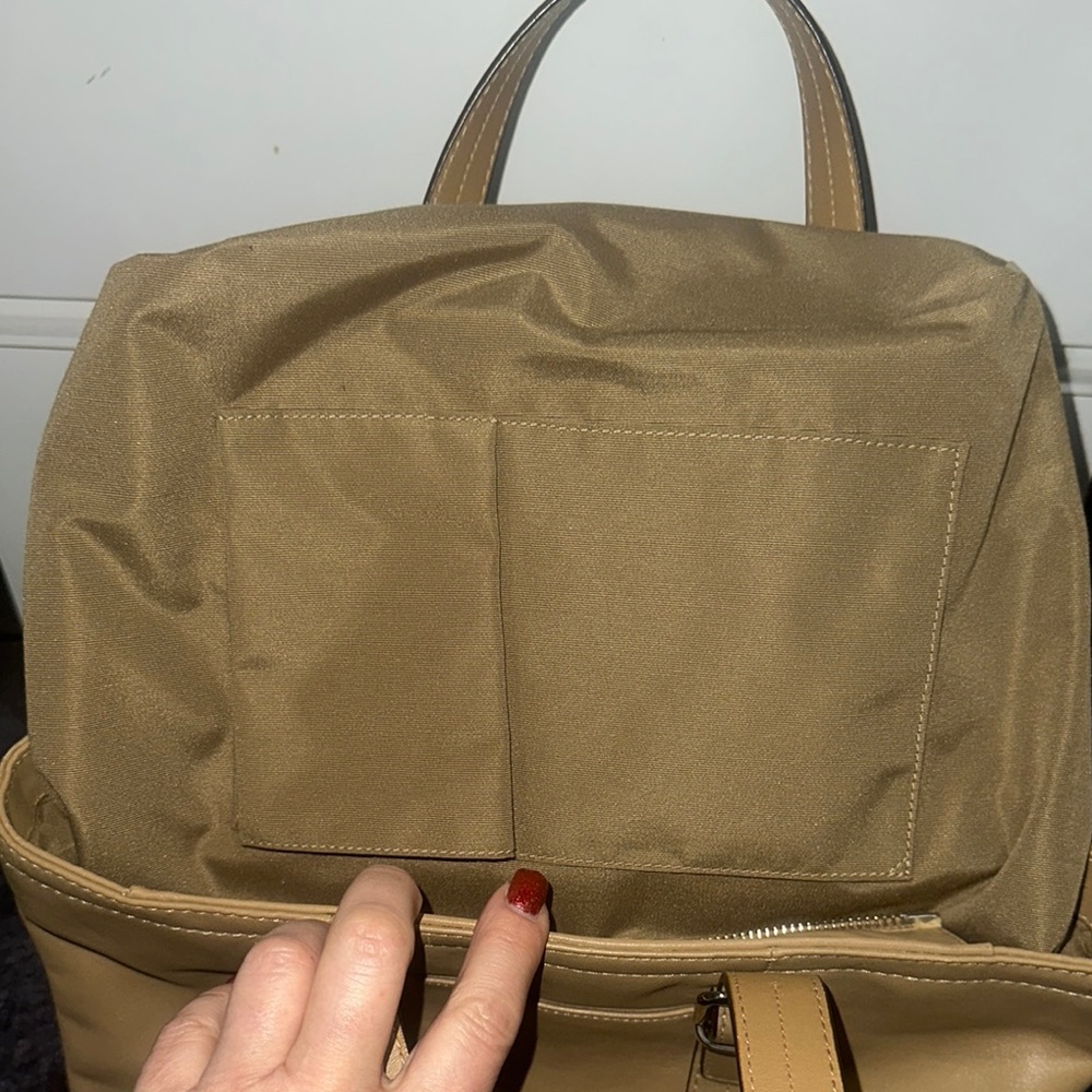 Coach Tan Leather Tote Bag.. Near excellent condition. - Picture 9 of 17
